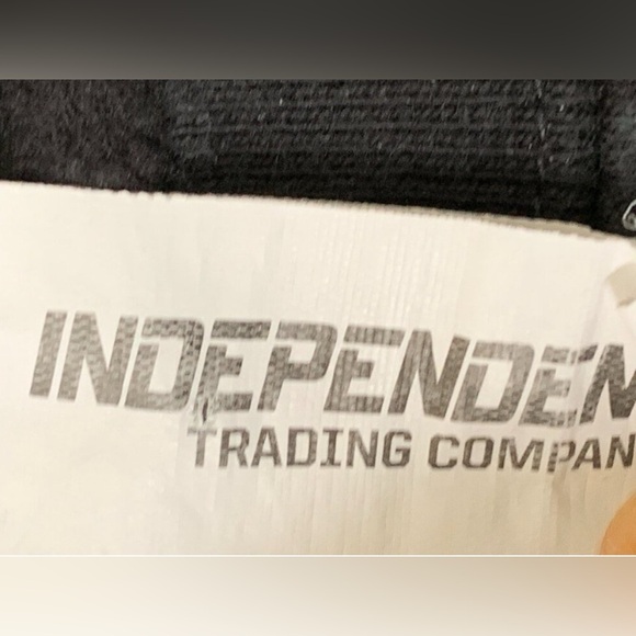 Eazy-E black sweater (large) - Picture 8 of 9